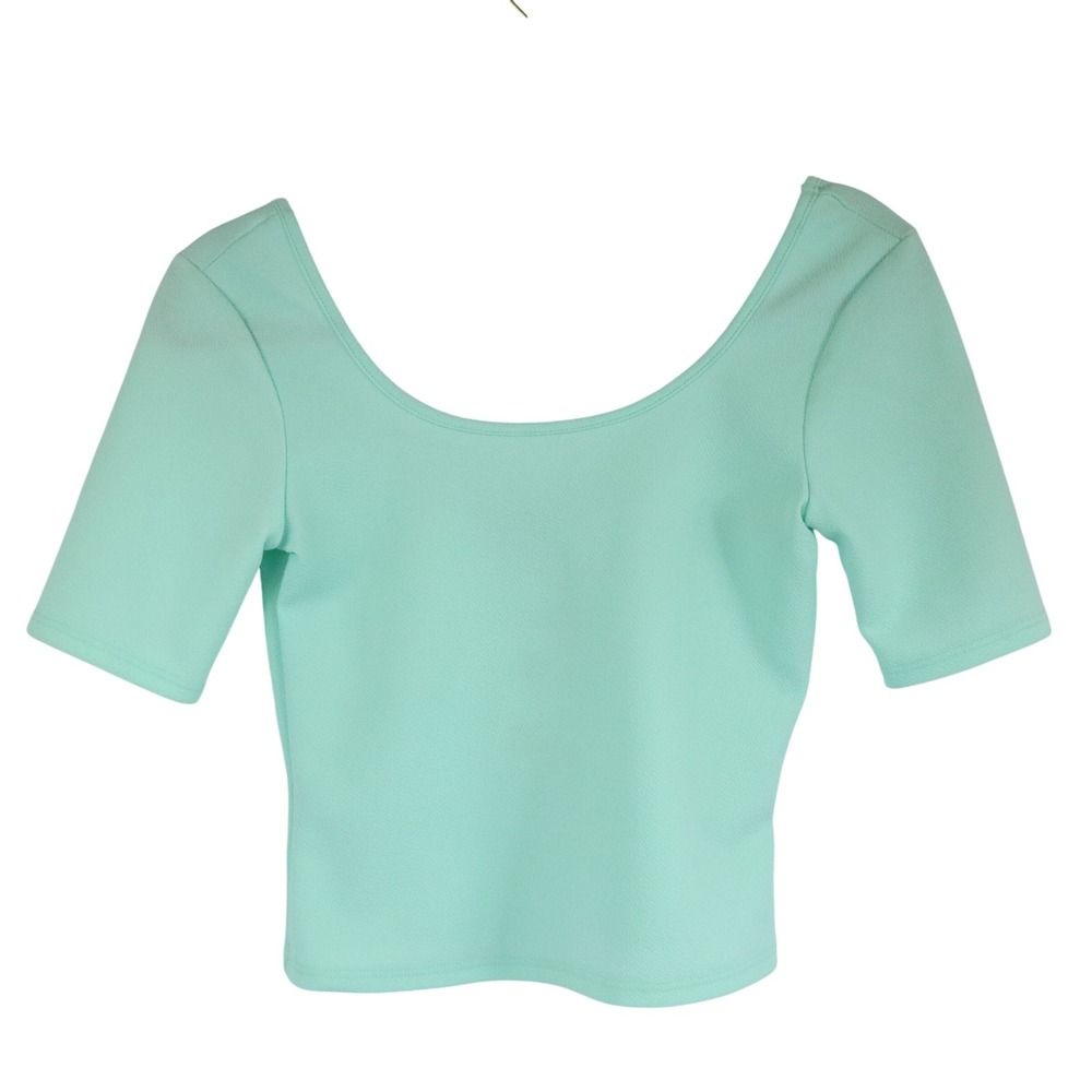 NEW About A Girl Mint Crop Top Mid Drift Short Sleeve Scoop Neck Womens Sz Small